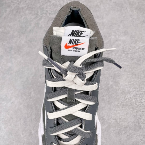 Nike Blazer Low sacai Iron Grey