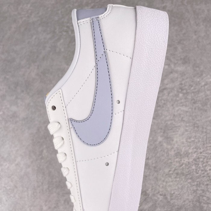 Nike Blazer Low Ghost (W)