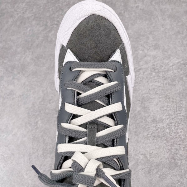 Nike Blazer Low sacai Iron Grey