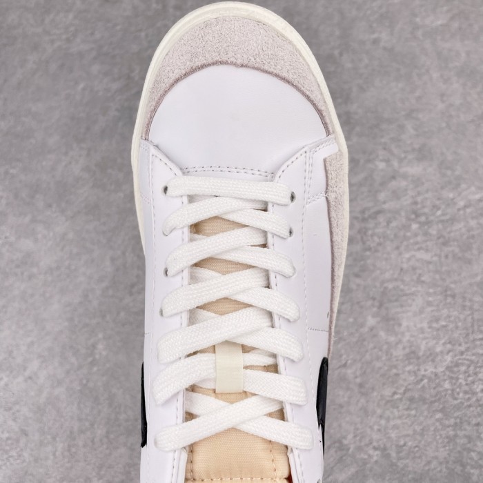 Nike Blazer Low 77 White Black (W)