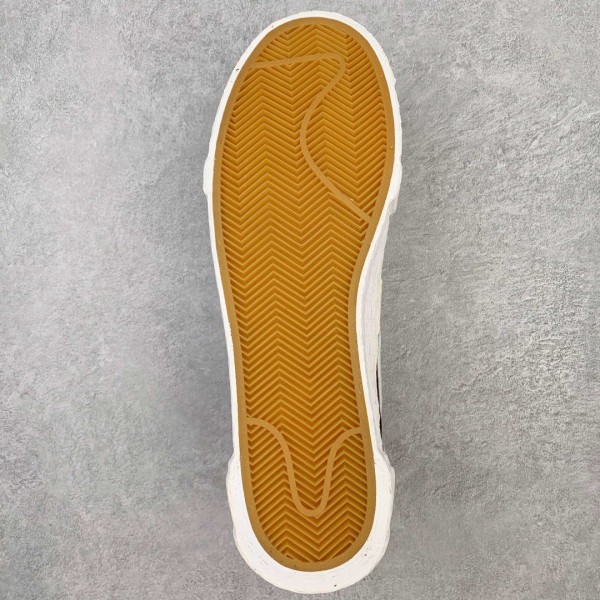 Nike Blazer Mid sacai White Black Legend Blue