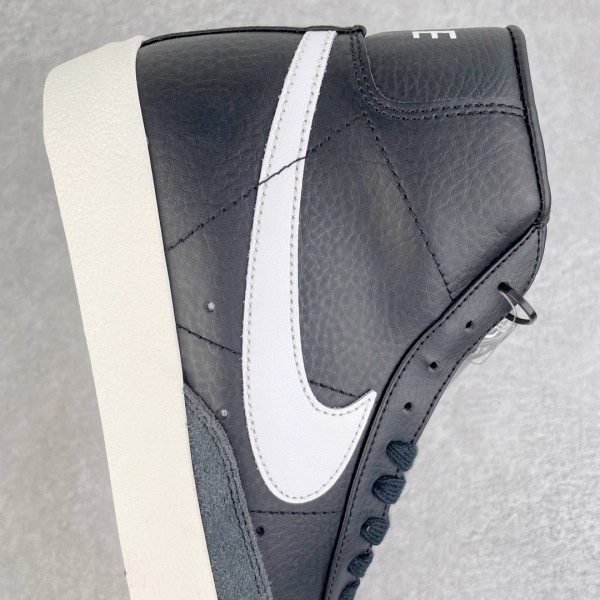 Nike SB Zoom Blazer Mid Black White