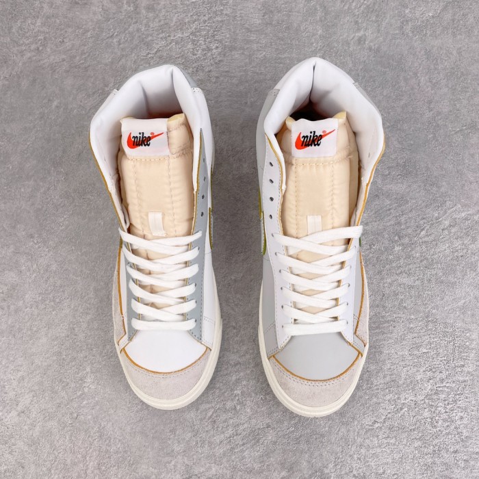 Nike Blazer Mid 77 Label Maker (W)