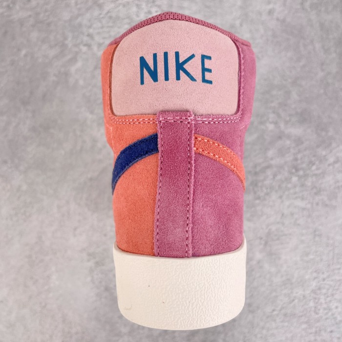 Nike Blazer Mid 77 Desert Berry