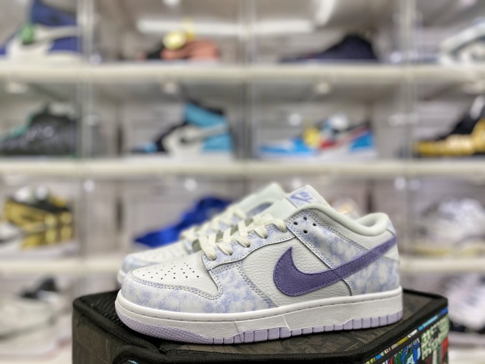 Nike Dunk Low Purple Pulse (W)