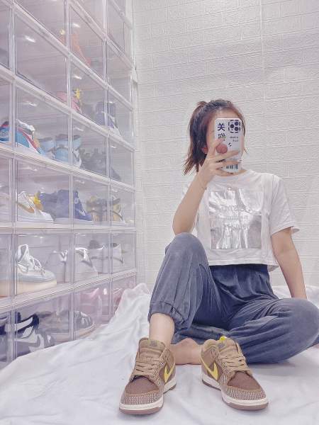 Nike Dunk Low SP UNDEFEATED Canteen Dunk vs. AF1 Pack