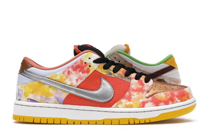 Nike Dunk SB Low Street Hawker