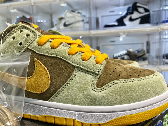 Nike Dunk Low Dusty Olive