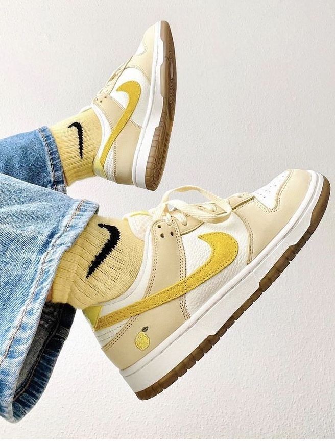 Nike Dunk Low Lemon Drop (W)
