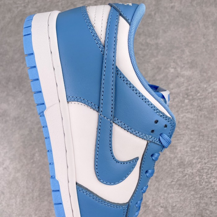 Nike Dunk Low UNC (2021)