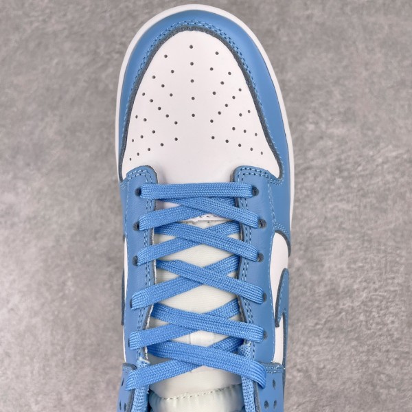 Nike Dunk Low UNC (2021)