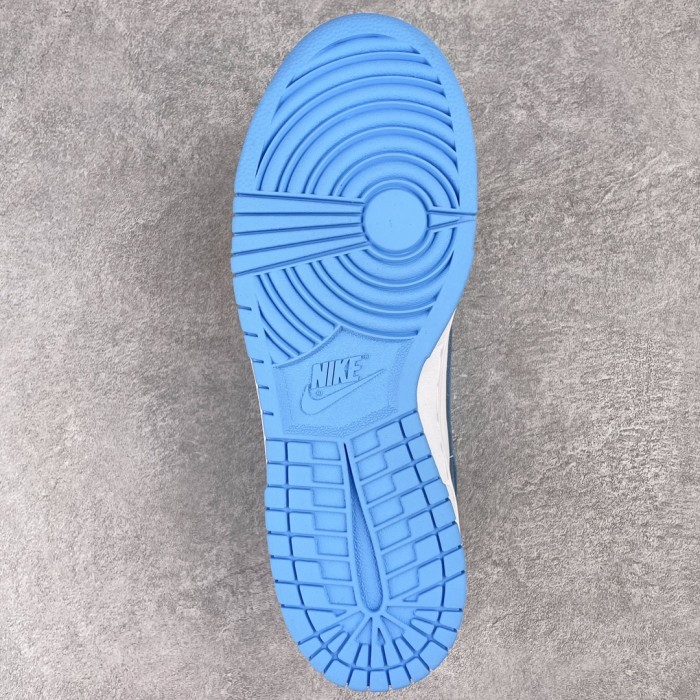 Nike Dunk Low UNC (2021)