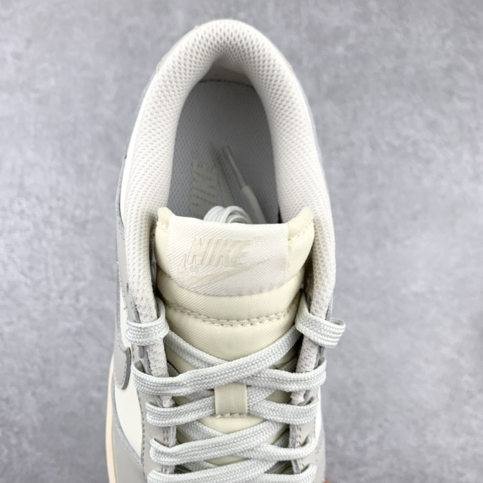 Nike Dunk Low Sail Light Bone (W)