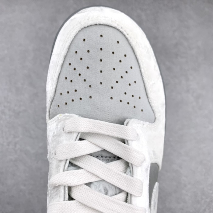 Nike Dunk Low Ice (W)