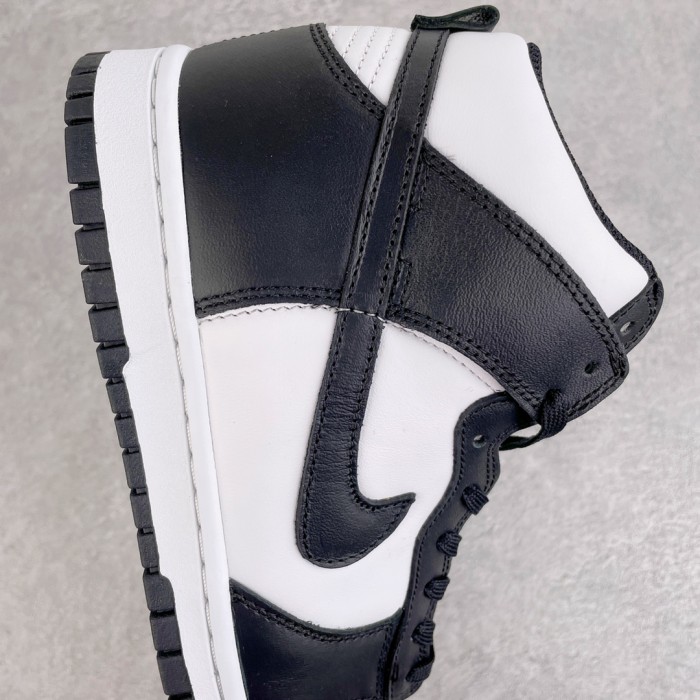 Nike Dunk High Panda (2021)