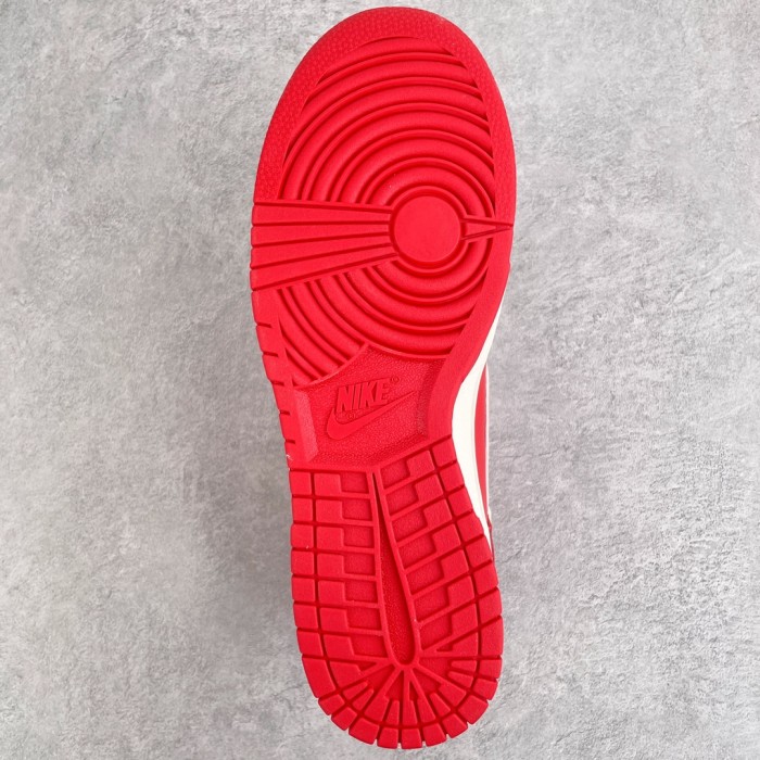 Nike Dunk High First Use Red