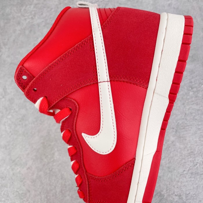 Nike Dunk High First Use Red