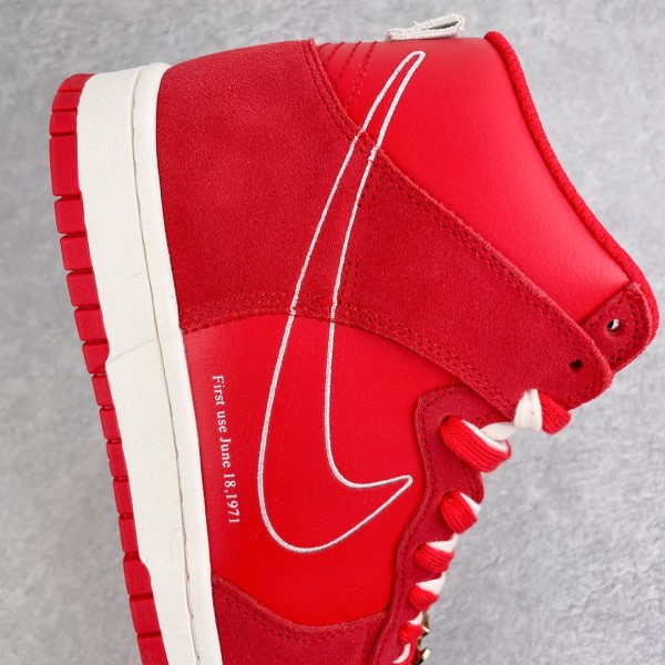 Nike Dunk High First Use Red