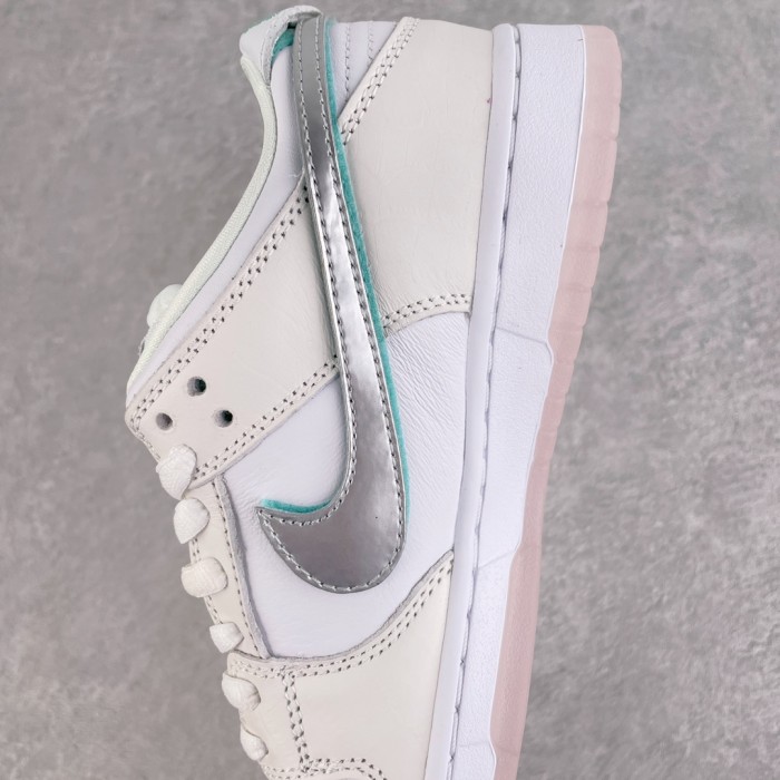 Nike SB Dunk Low Diamond Supply Co White Diamond