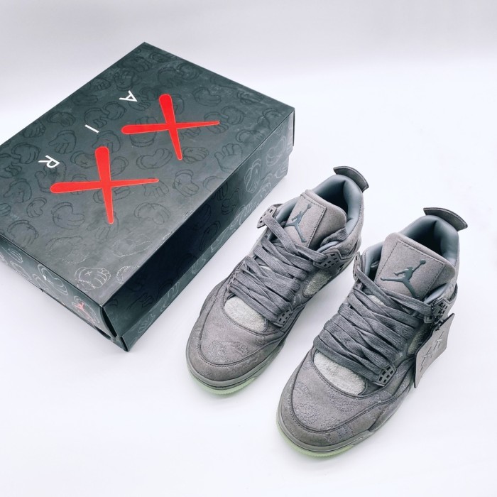 Jordan 4 Retro Kaws