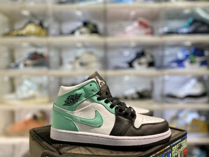 Jordan 1 Mid Tropical Twist Igloo