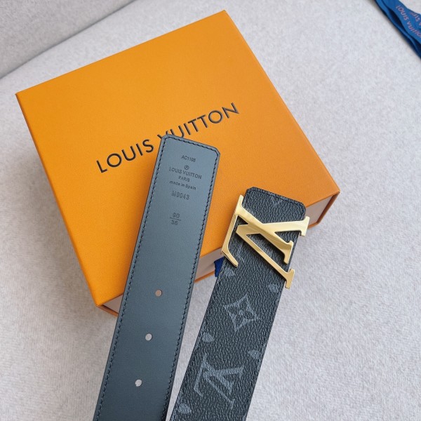 Louis Vuitton Belt 1 (width 4cm)