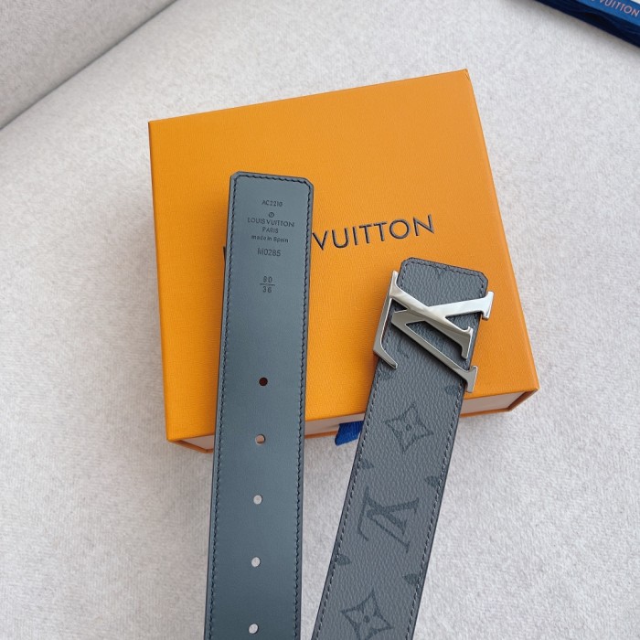Louis Vuitton Belt 1 (width 4cm)