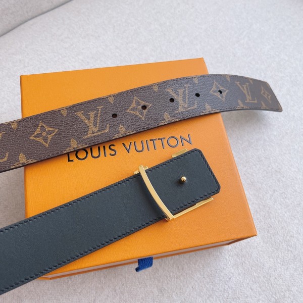 Louis Vuitton Belt 1 (width 4cm)