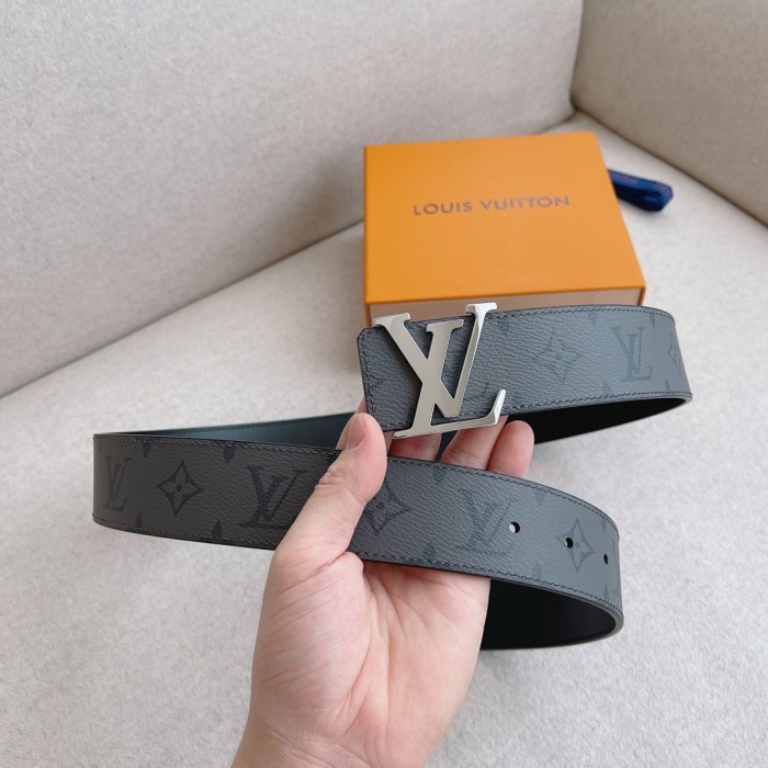 Louis Vuitton Belt 1 (width 4cm)
