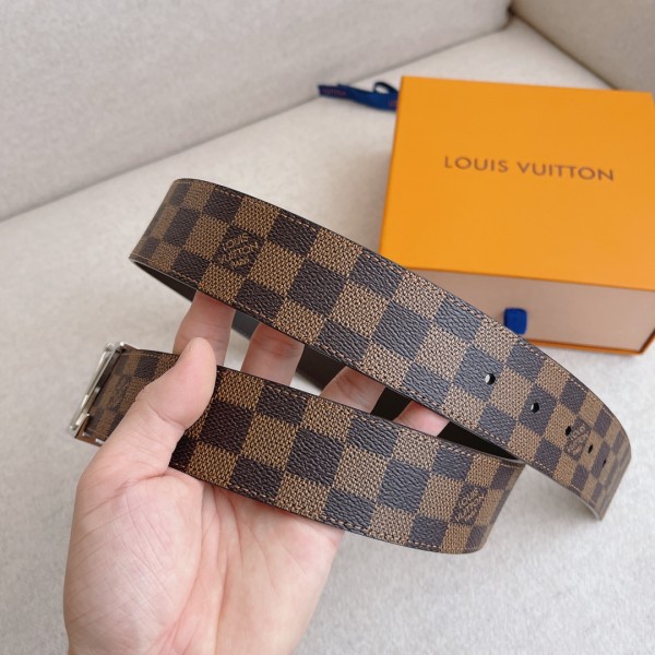 Louis Vuitton Belt 1 (width 4cm)