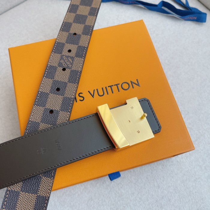 Louis Vuitton Belt 1 (width 4cm)