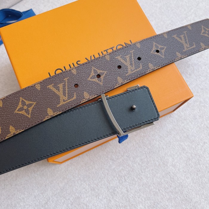 Louis Vuitton Belt 1 (width 4cm)