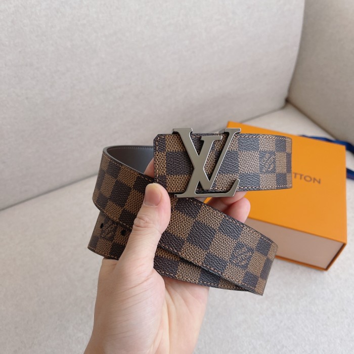 Louis Vuitton Belt 1 (width 4cm)