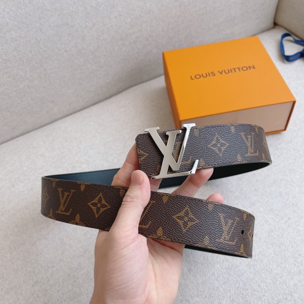 Louis Vuitton Belt 1 (width 4cm)