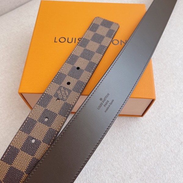 Louis Vuitton Belt 1 (width 4cm)