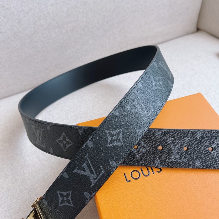 Louis Vuitton Belt 1 (width 4cm)
