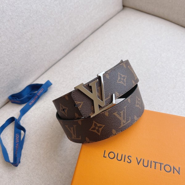 Louis Vuitton Belt 1 (width 4cm)