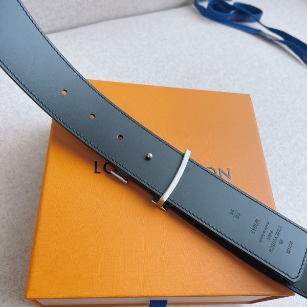 Louis Vuitton Belt 1 (width 4cm)