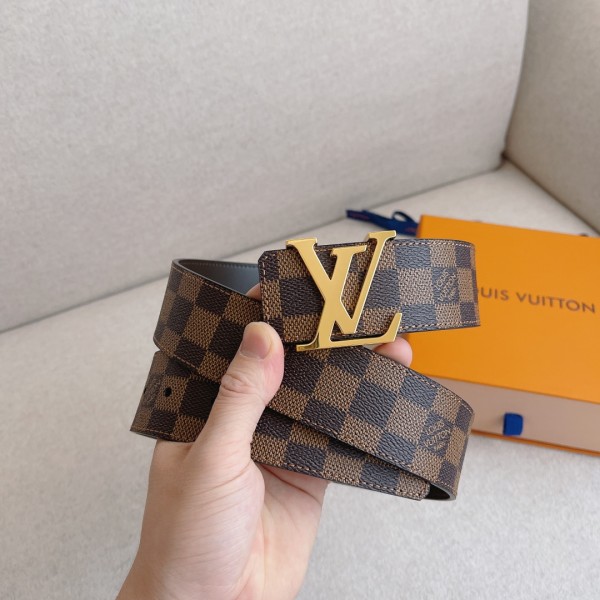 Louis Vuitton Belt 1 (width 4cm)