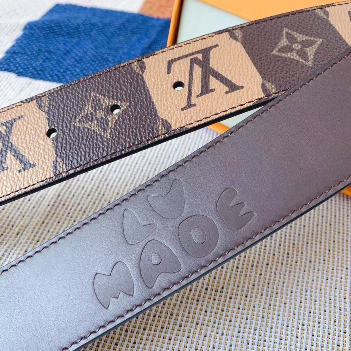 Louis Vuitton Belt 2 (width 4cm)