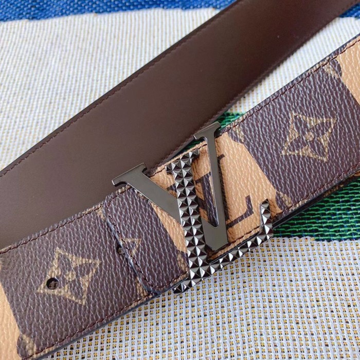 Louis Vuitton Belt 2 (width 4cm)