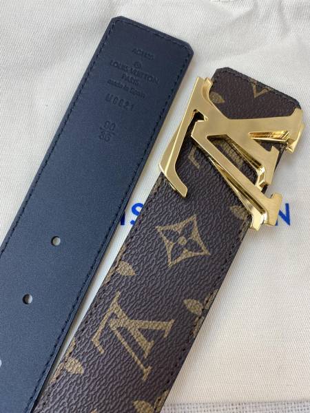 Louis Vuitton Belt 5 (width 4cm)