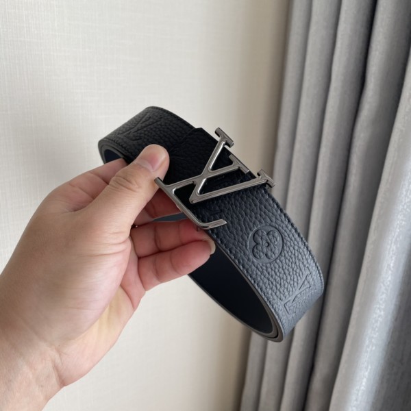 Louis Vuitton Belt 6 (width 4cm)