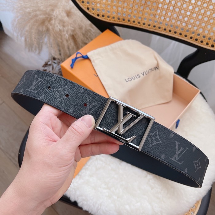 Louis Vuitton Belt 3 (width 4cm)