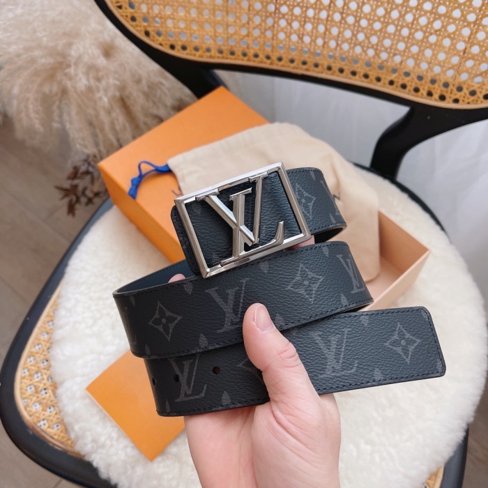 Louis Vuitton Belt 3 (width 4cm)