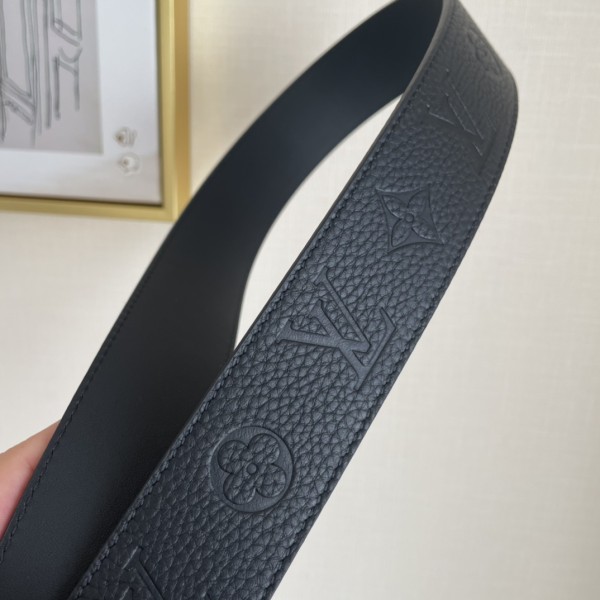 Louis Vuitton Belt 6 (width 4cm)