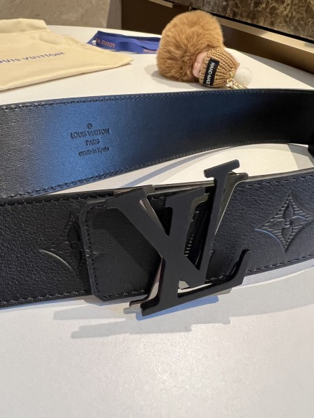 Louis Vuitton Belt 4 (width 4cm)