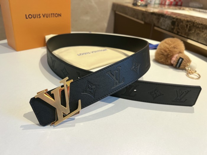 Louis Vuitton Belt 4 (width 4cm)