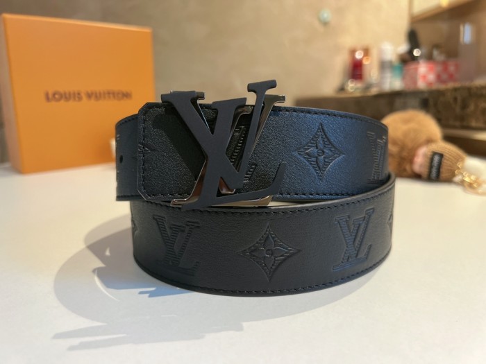 Louis Vuitton Belt 4 (width 4cm)