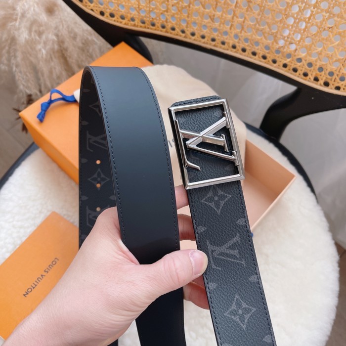 Louis Vuitton Belt 3 (width 4cm)